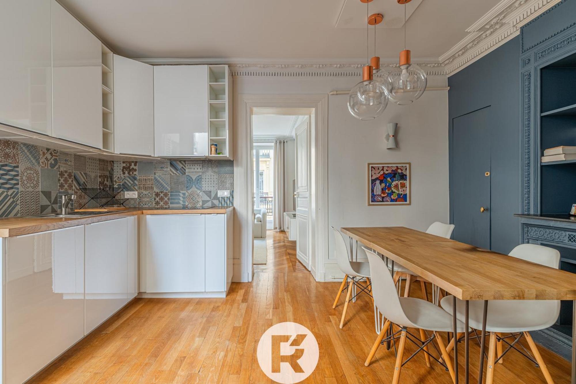 R'apparts T3 9eme L'incontournable * Paris