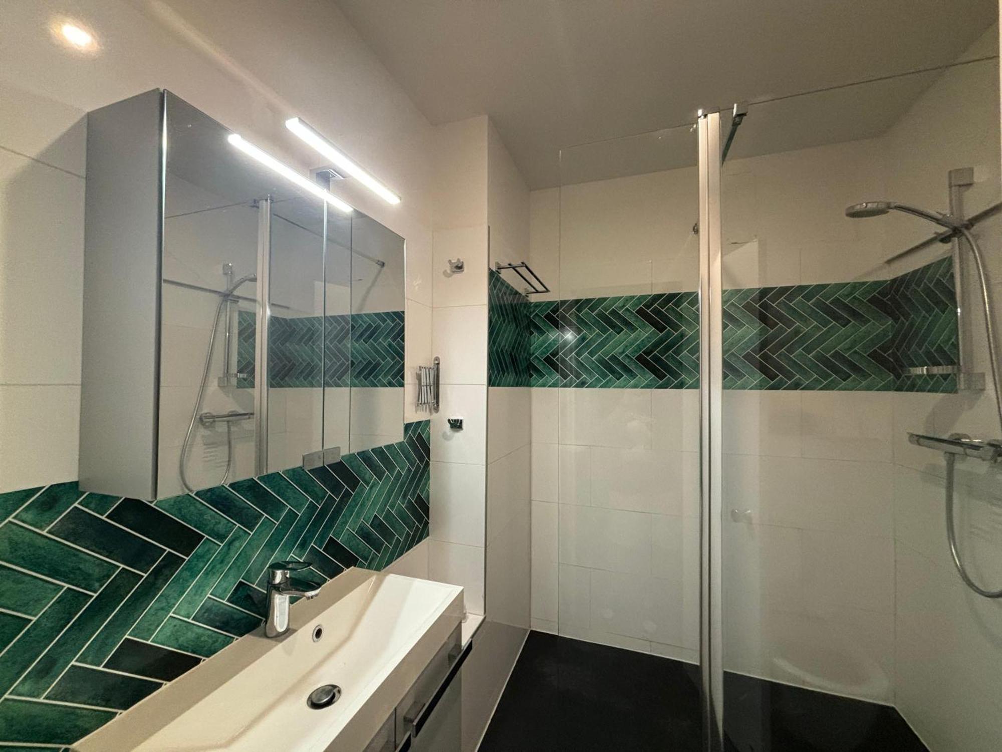 Des Champs Elysees Appartement