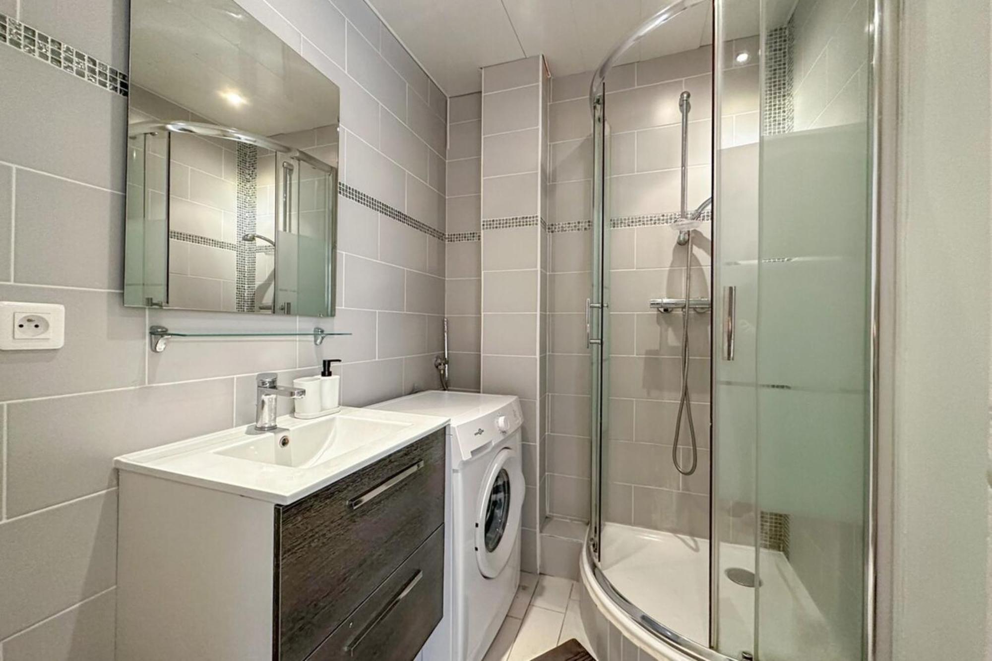 Flexliving - - Jura Paris