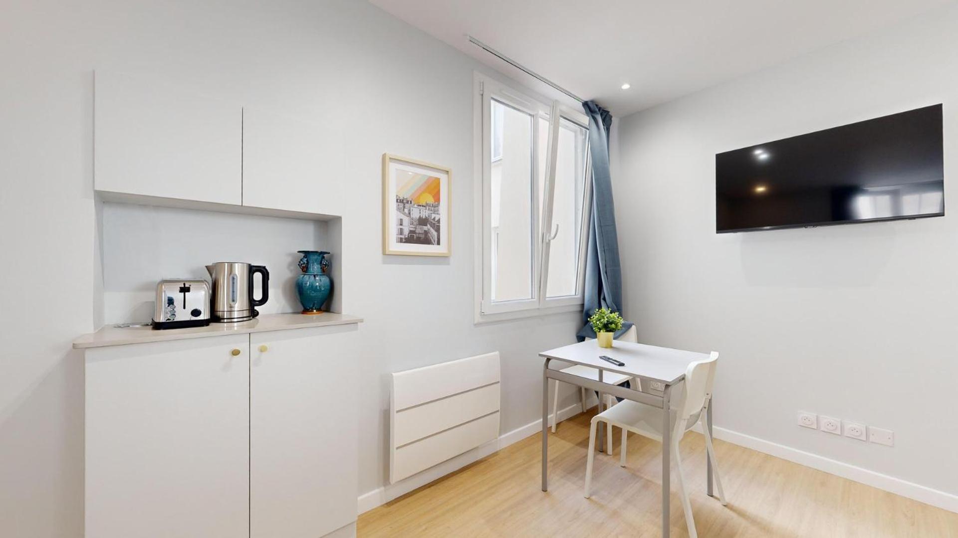 Bluestay 196 - Au Marais Paris