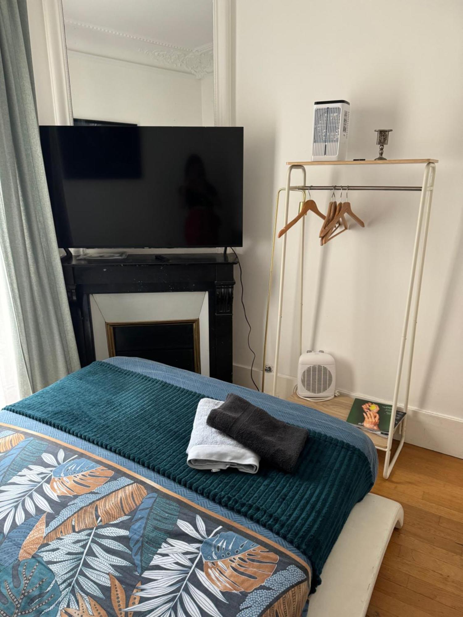 Beautiful Nearby Champs Elysees Appartement