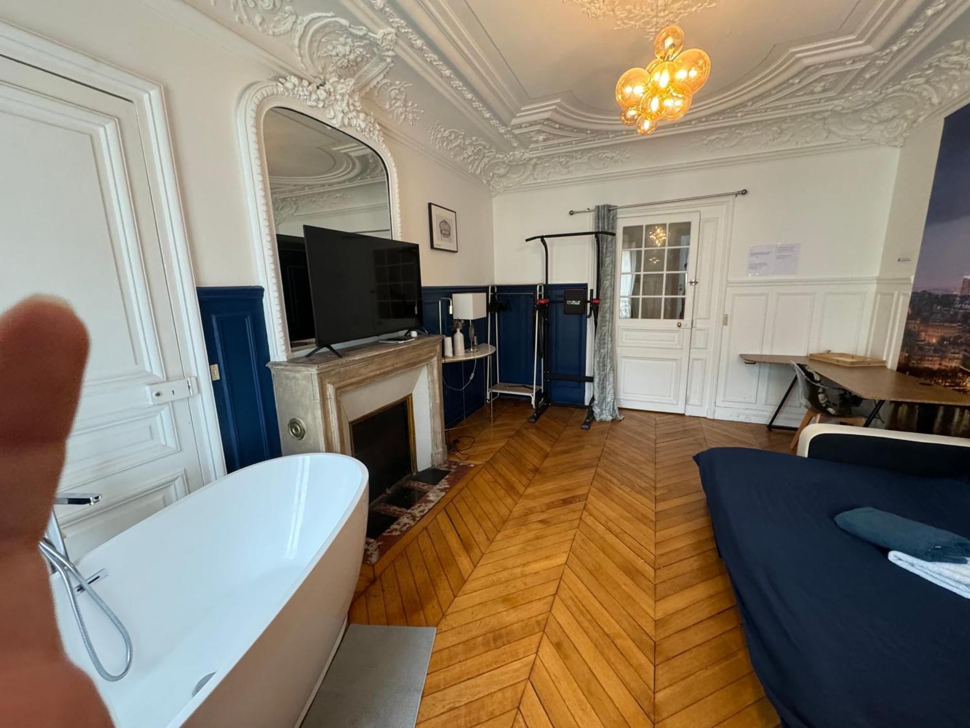 Appartement Beautiful Nearby Champs Elysees