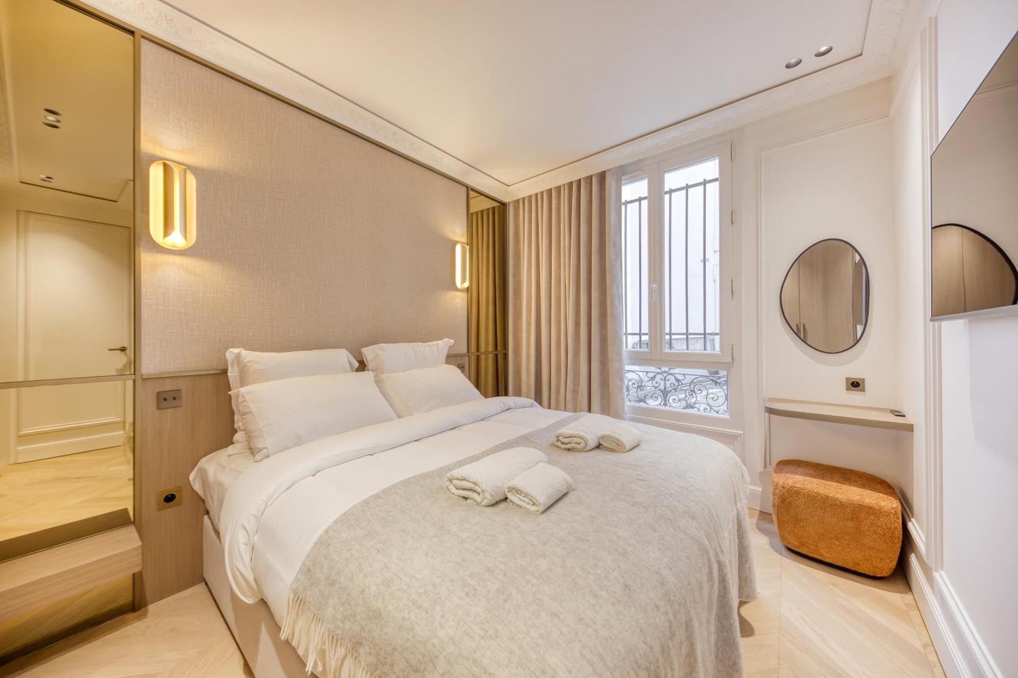 Prestige L 3ch L 2sdb L Clim L Louvre Apartment Paris