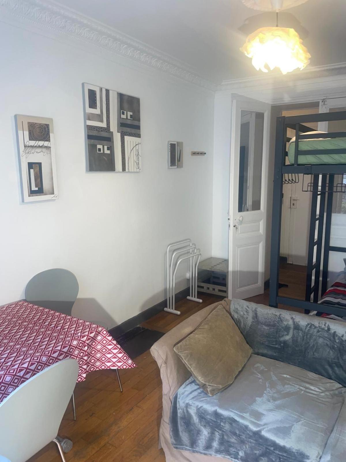 Auberge de jeunesse Privees Dans Un De 2 Pieces A 13e