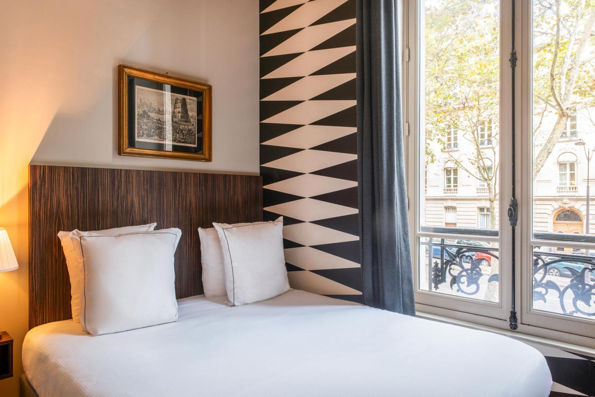 Helzear Champs-elysees Hotel