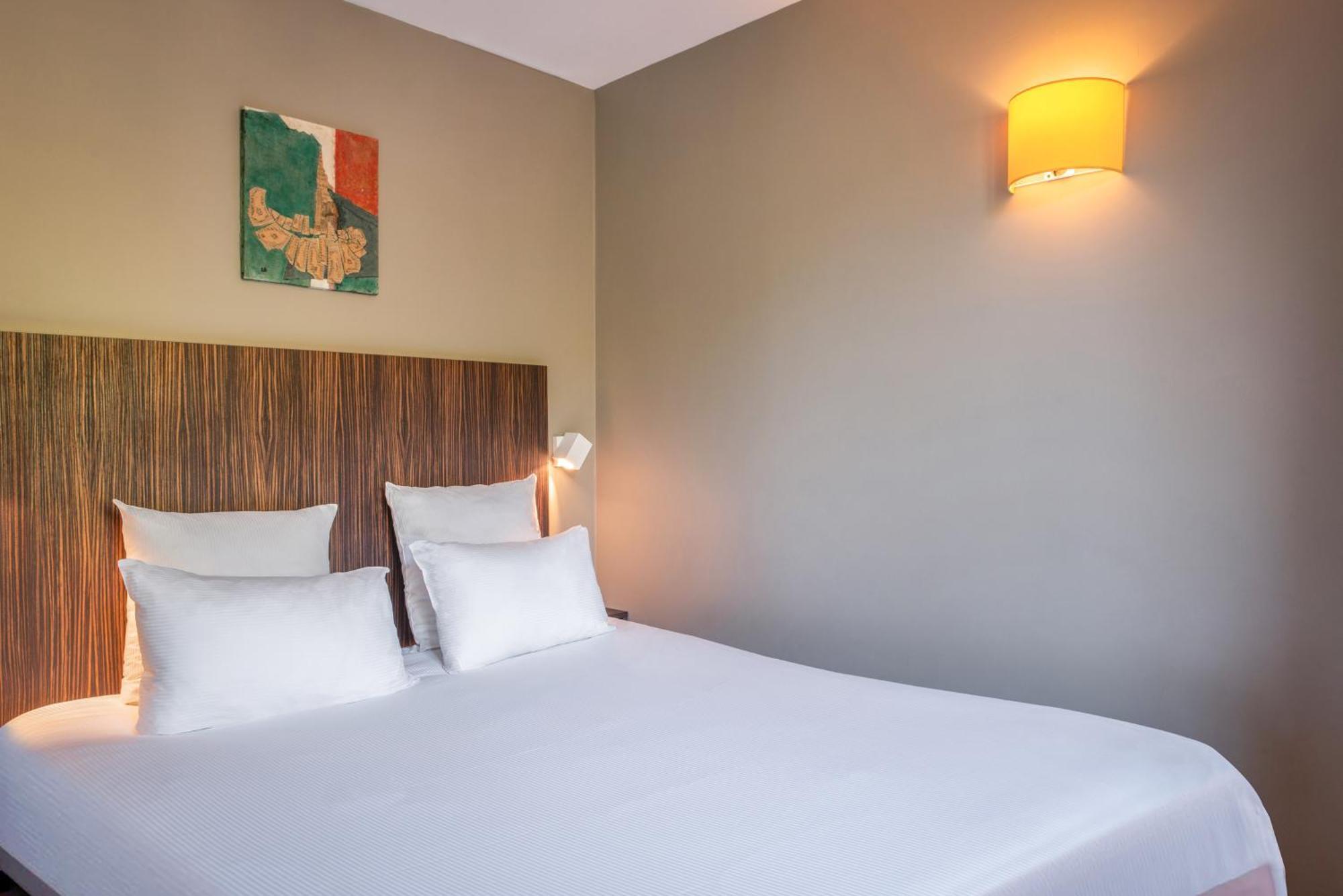 Hotel Helzear Champs-elysees 4*