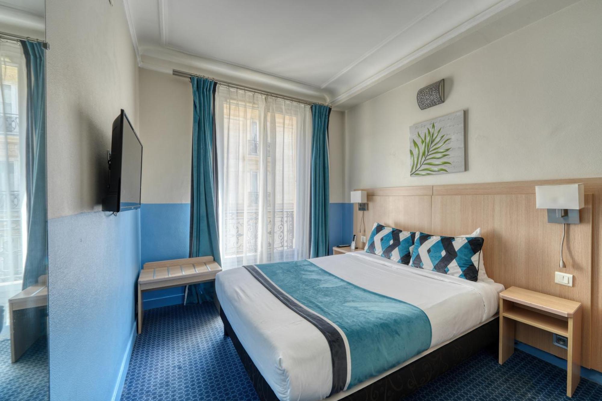 Phenix Hotel 2*