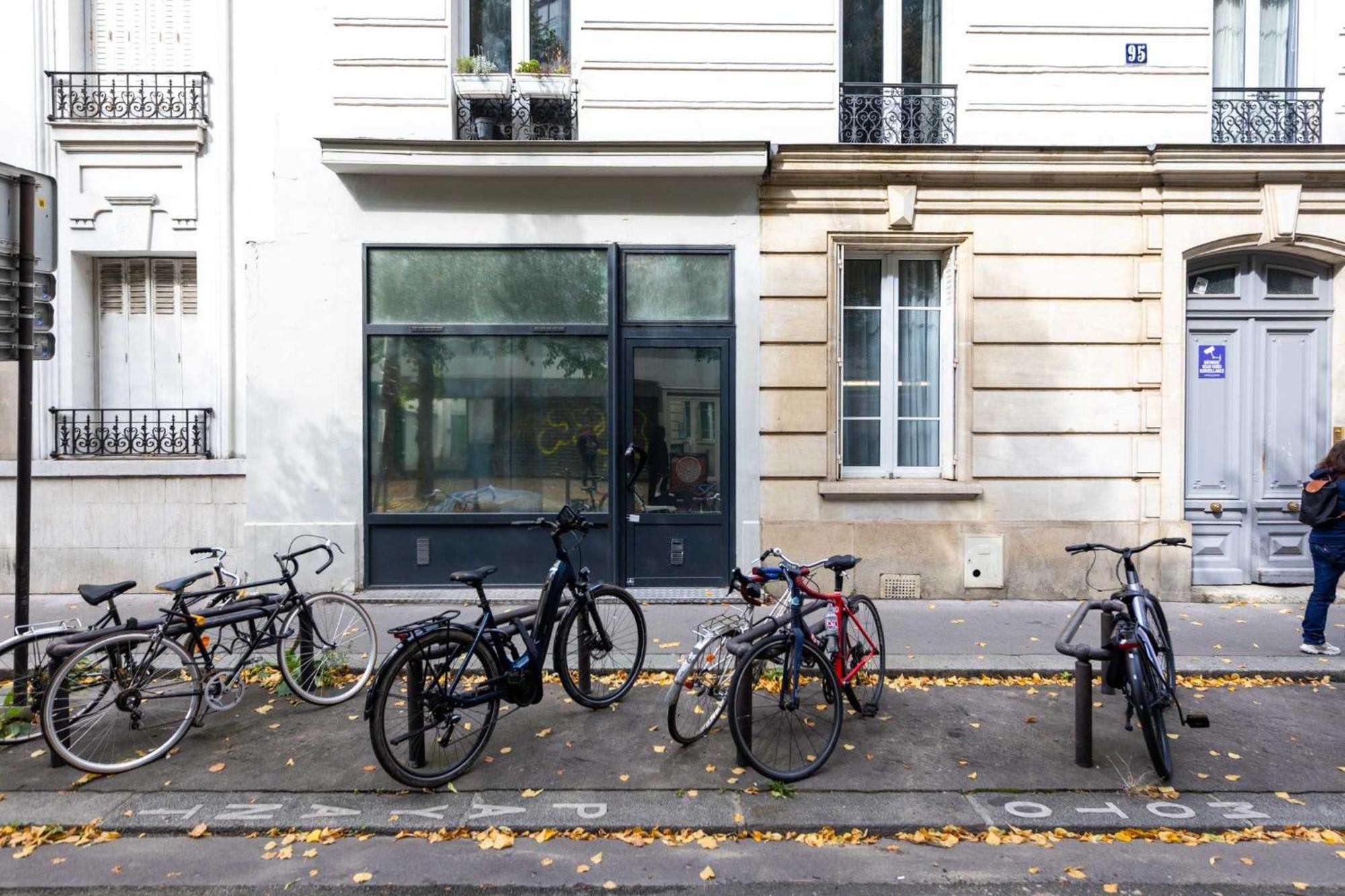 Cozy Nest Just Steps Away From The Lively Nation District Appartement