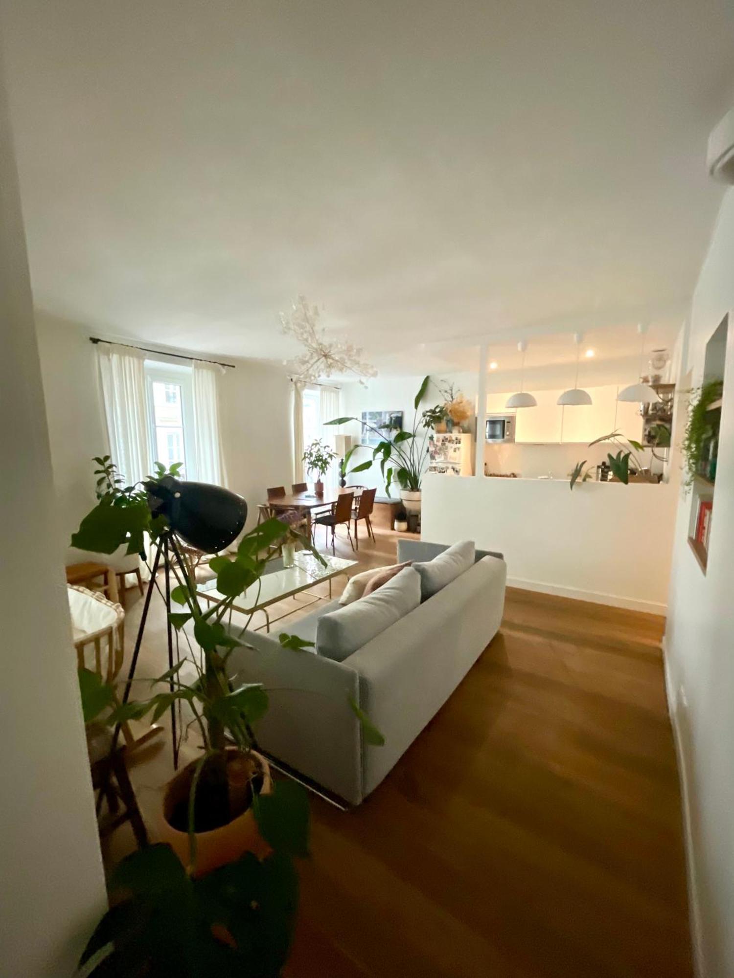Luxuriant Oasis 1br In The Heart Of Montmartre Apartment
