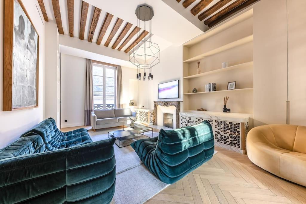 Chic 2-bedroom Haven Apartment *
