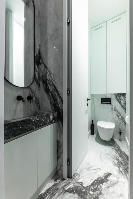 Chic 2-bedroom Haven Apartment *