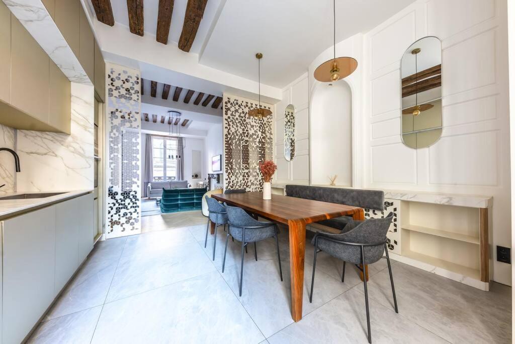 Chic 2-bedroom Haven Apartment *