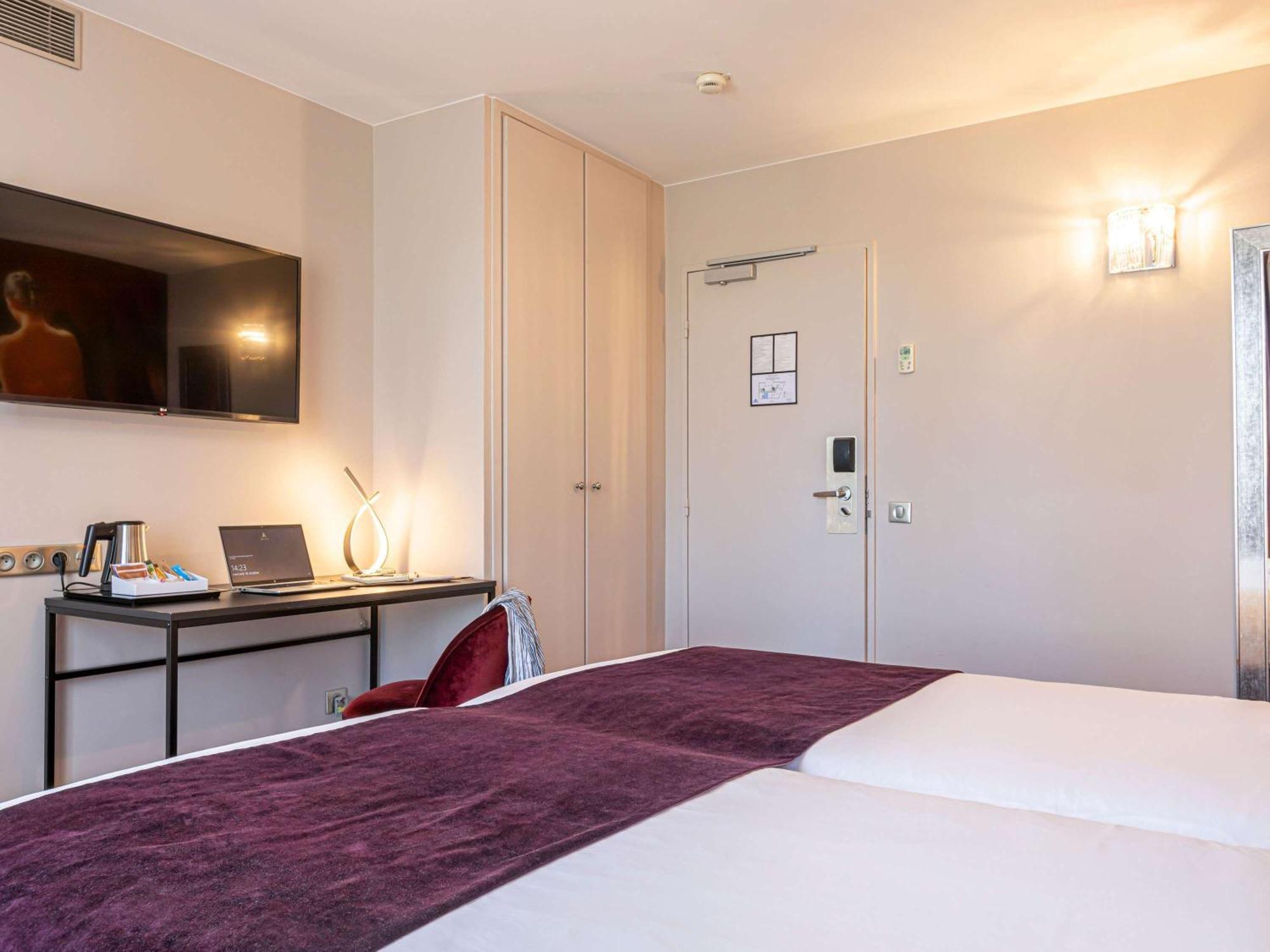Mercure Place D'italie Hotel