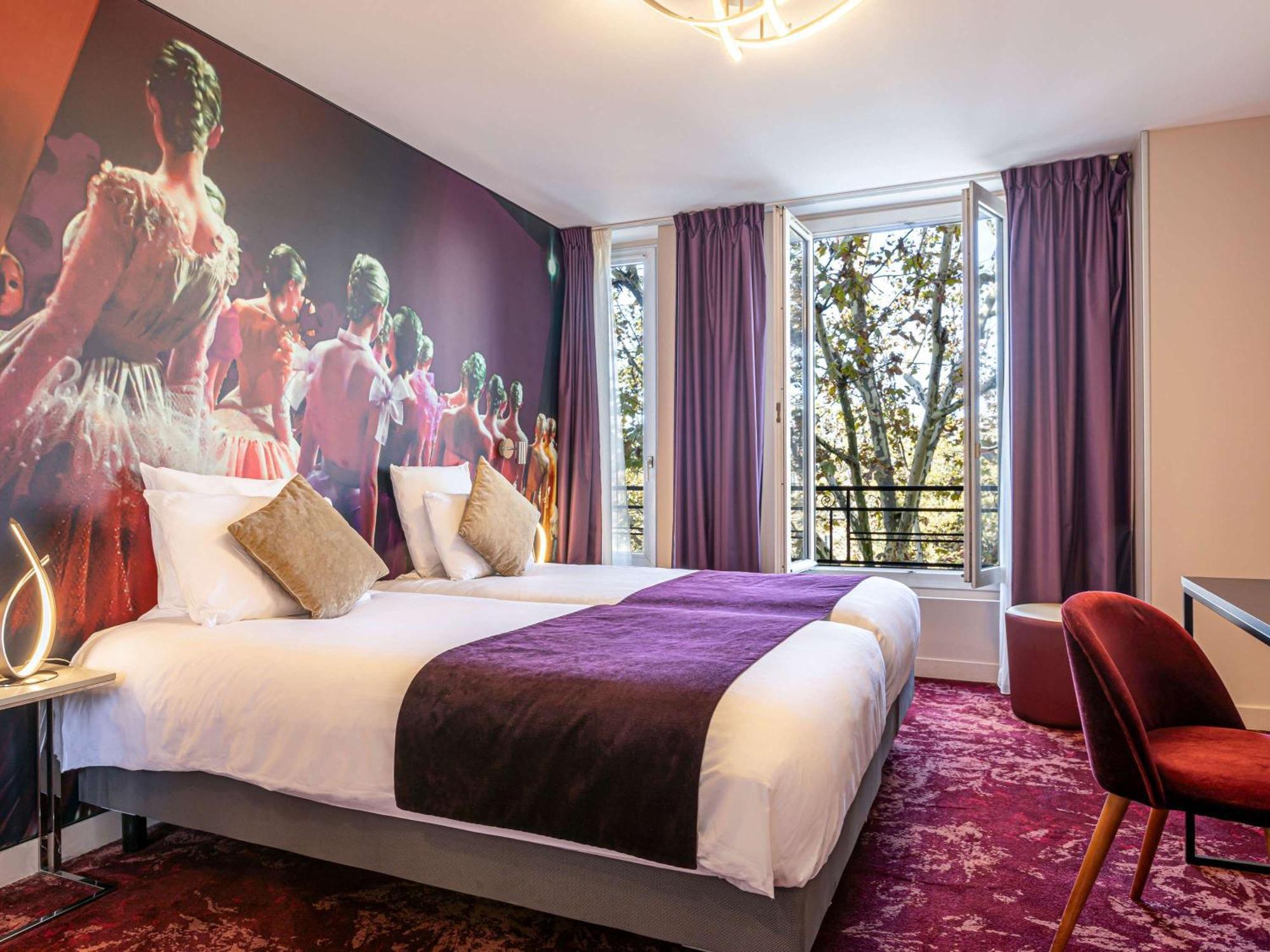 Mercure Place D'italie 4*