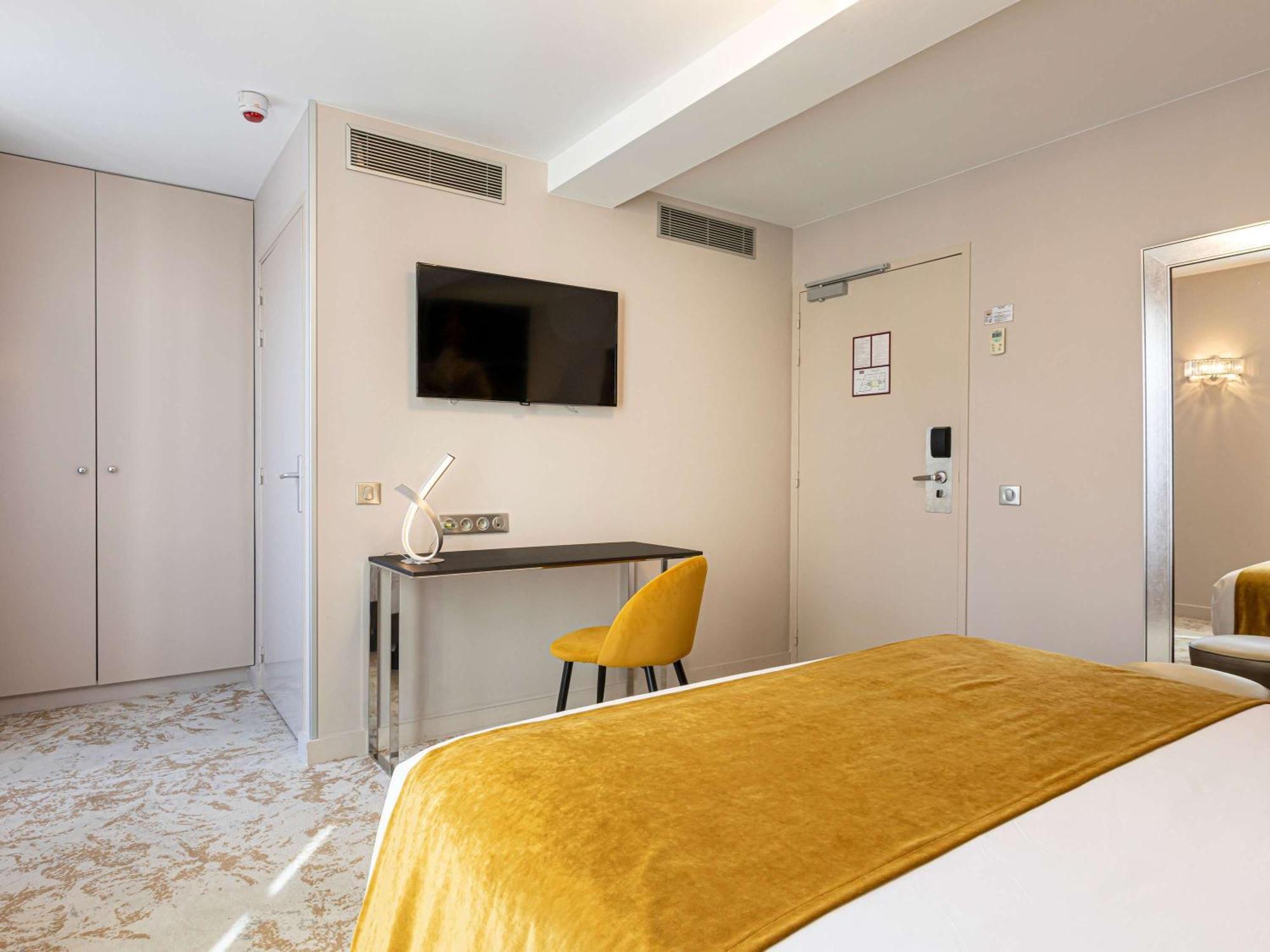 Hotel Mercure Place D'italie