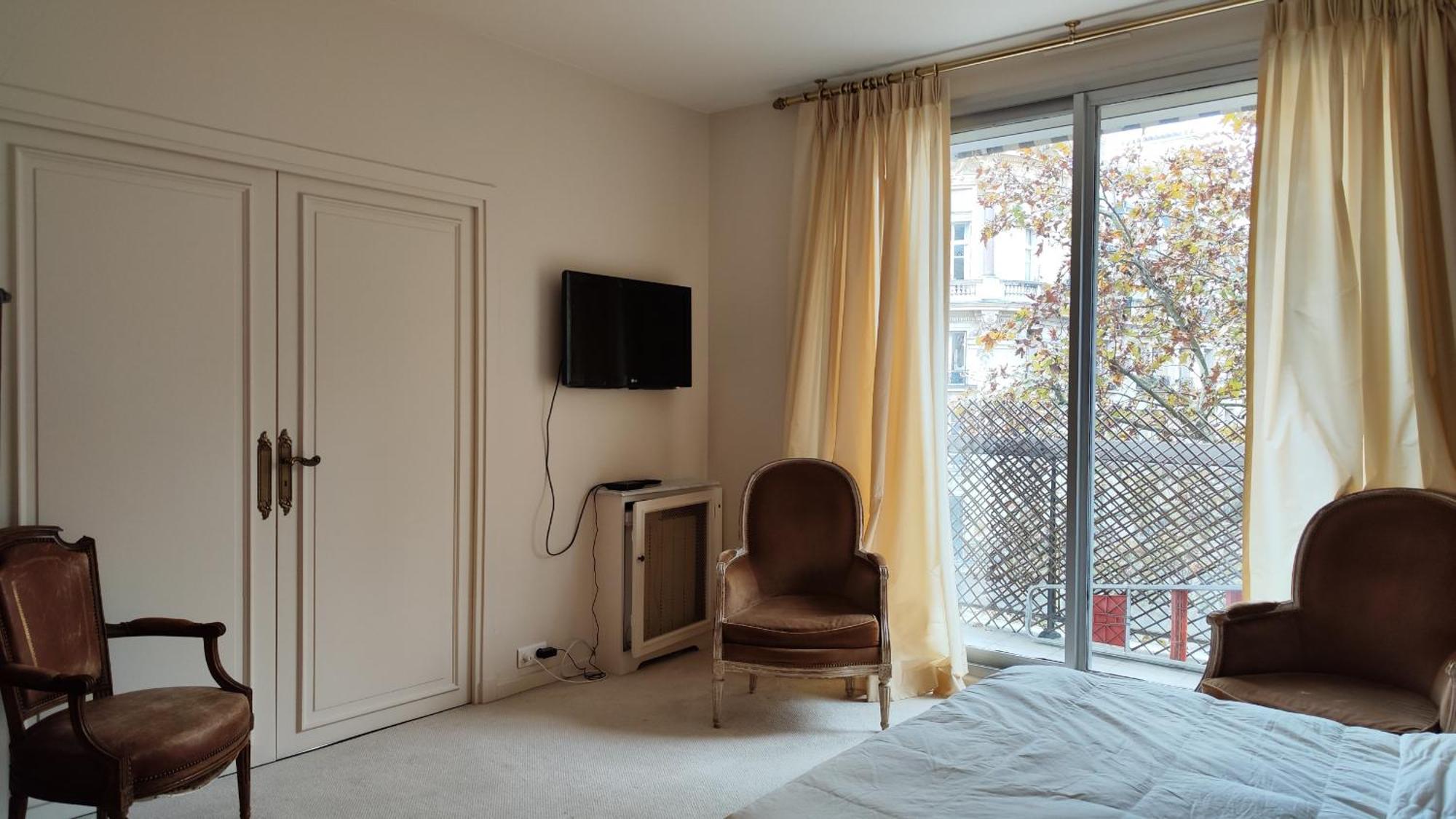 Avenue Victor Hugo - 16 - 4160 Appartement *