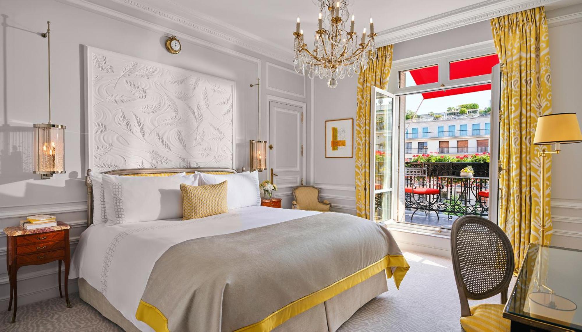 Plaza Athenee - Dorchester Collection Hotel 5*