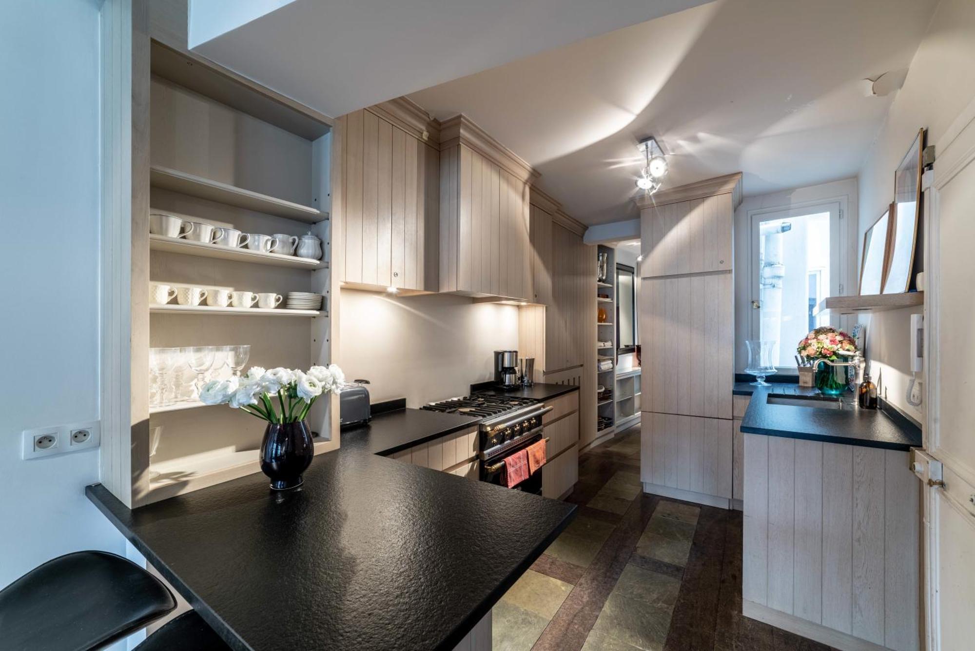 Odeon Apartment Paris