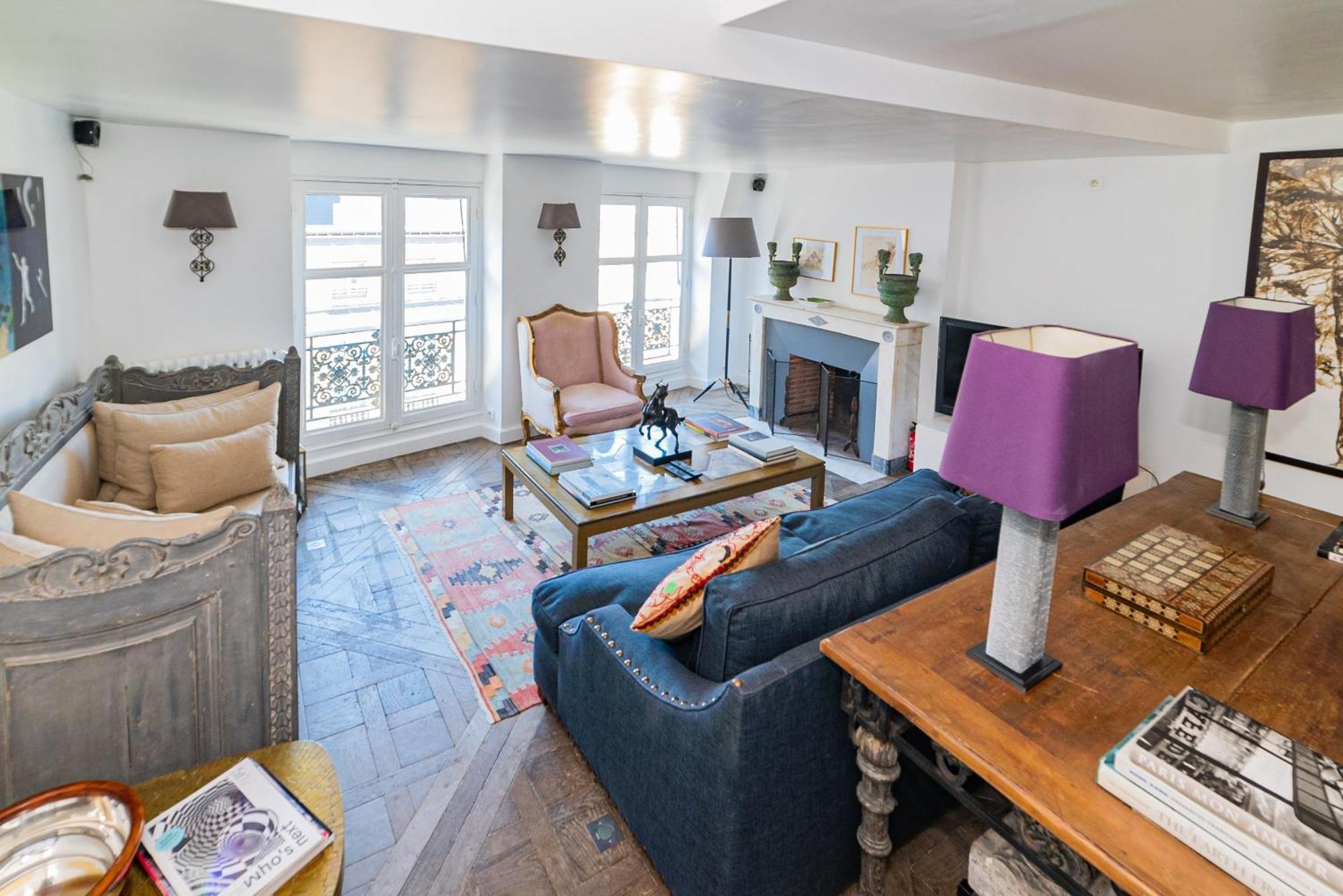 Odeon Apartment Paris