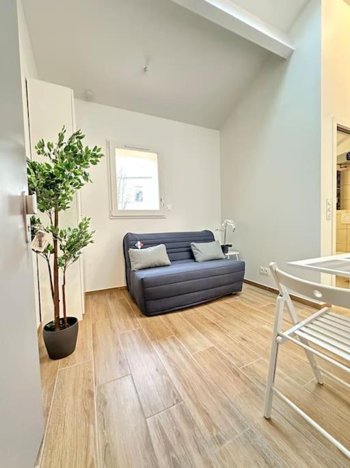 Apartment Dans Le 16e