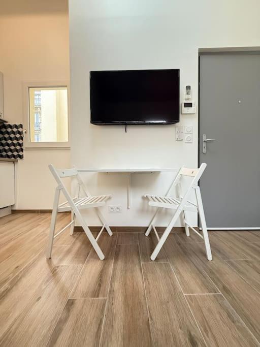 Apartment Dans Le 16e