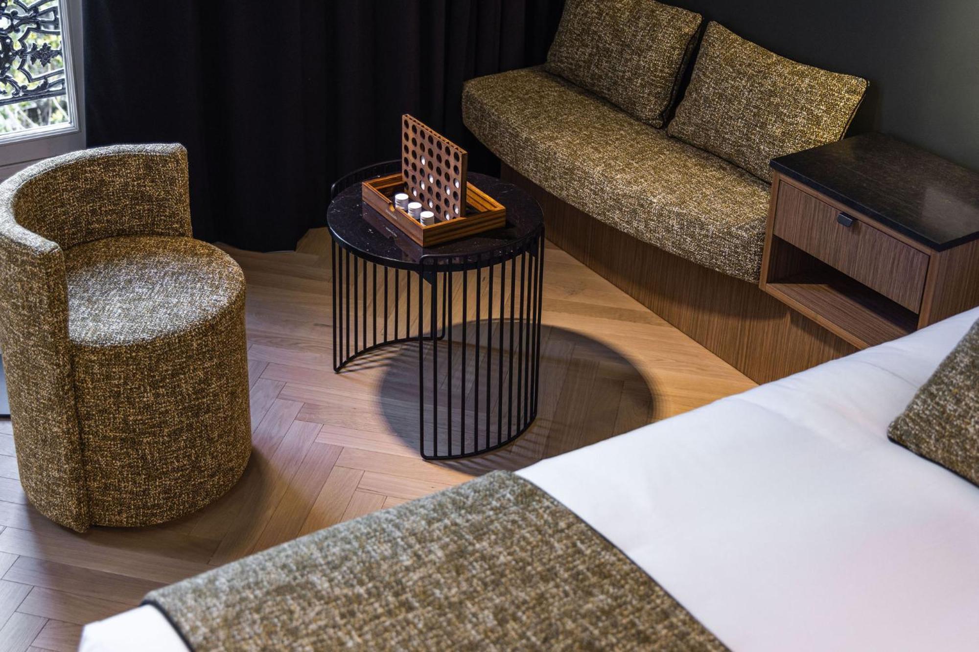 1.75 La Source Hotel Paris