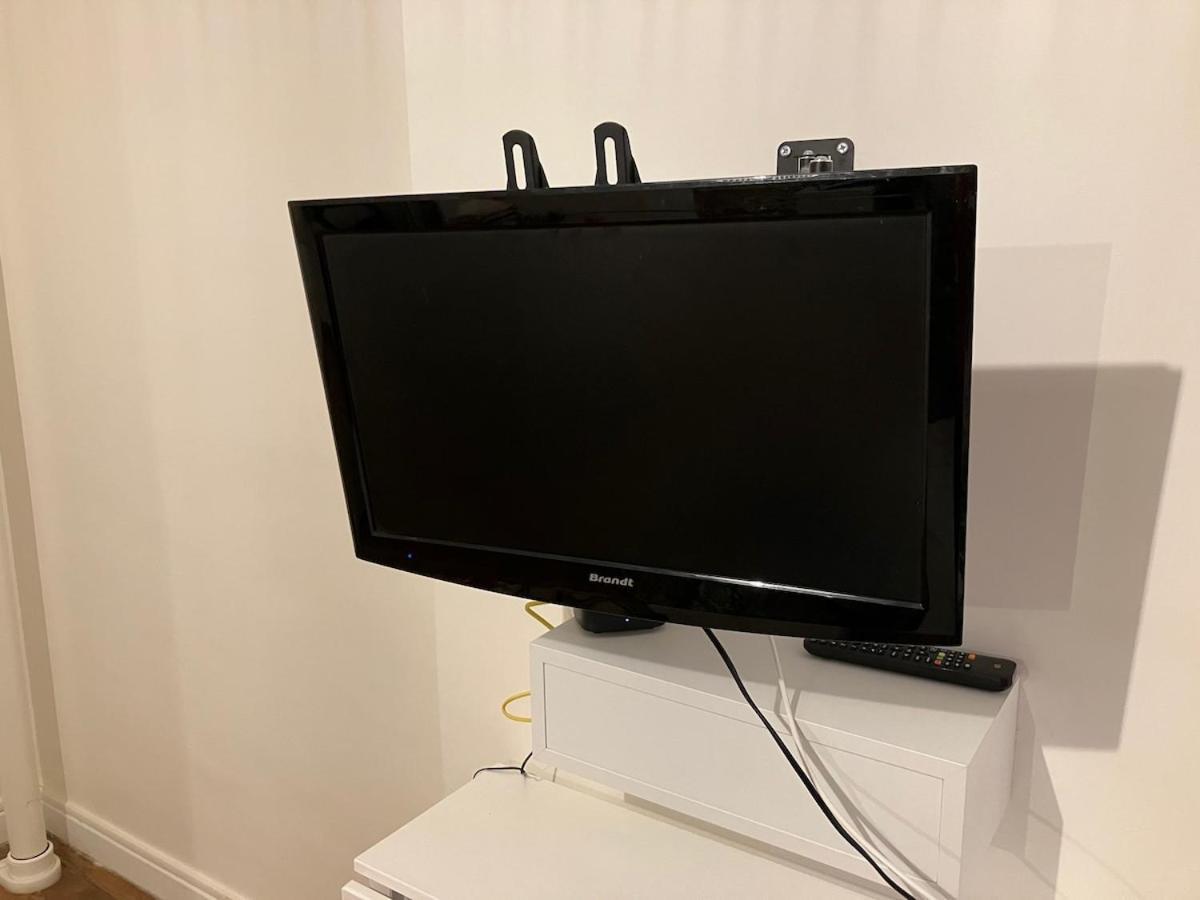 Apartment A 2min Du Metro *