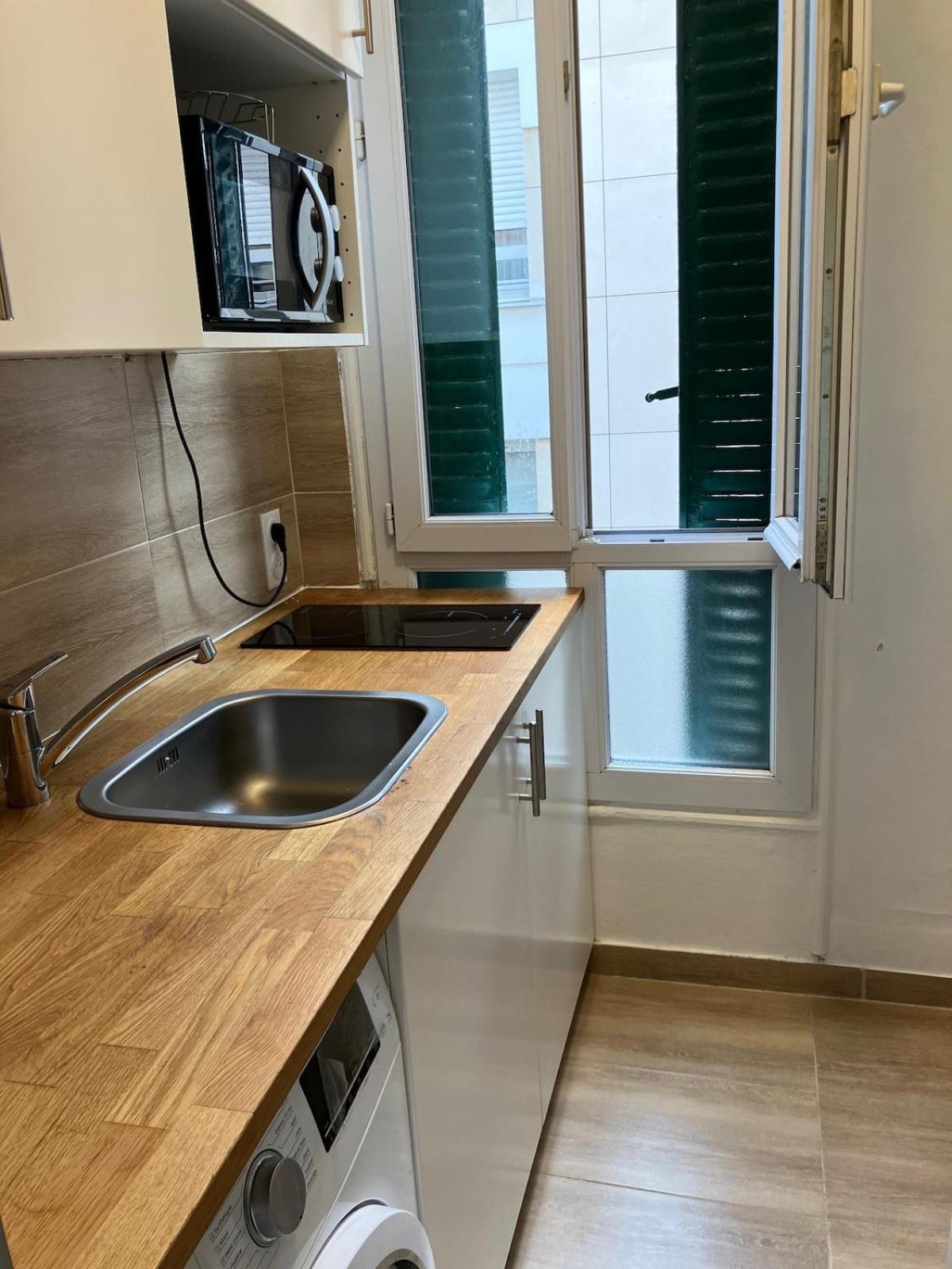 Apartment A 2min Du Metro Paris