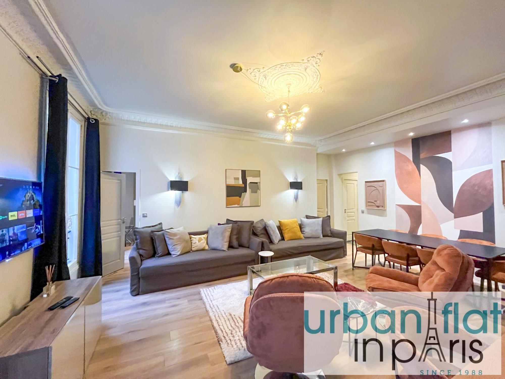 Appartement 63-luxury Flat Champs-elysees