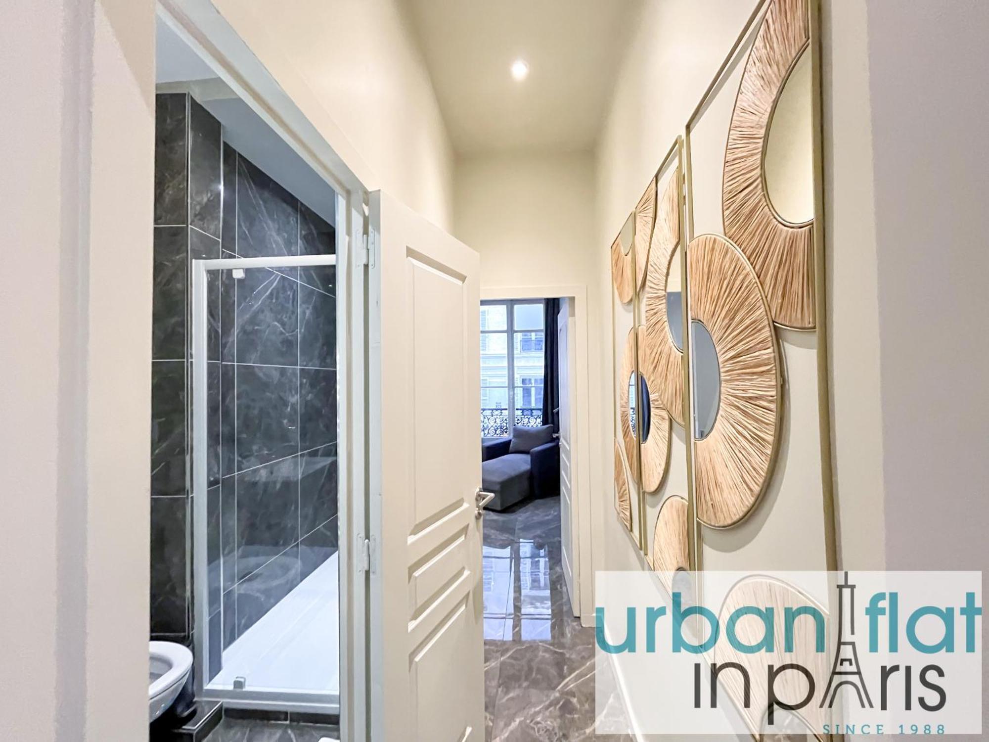 Urban Flat 63 - Beautiful 3 Bedroom Flat Champs-elysees Apartment *
