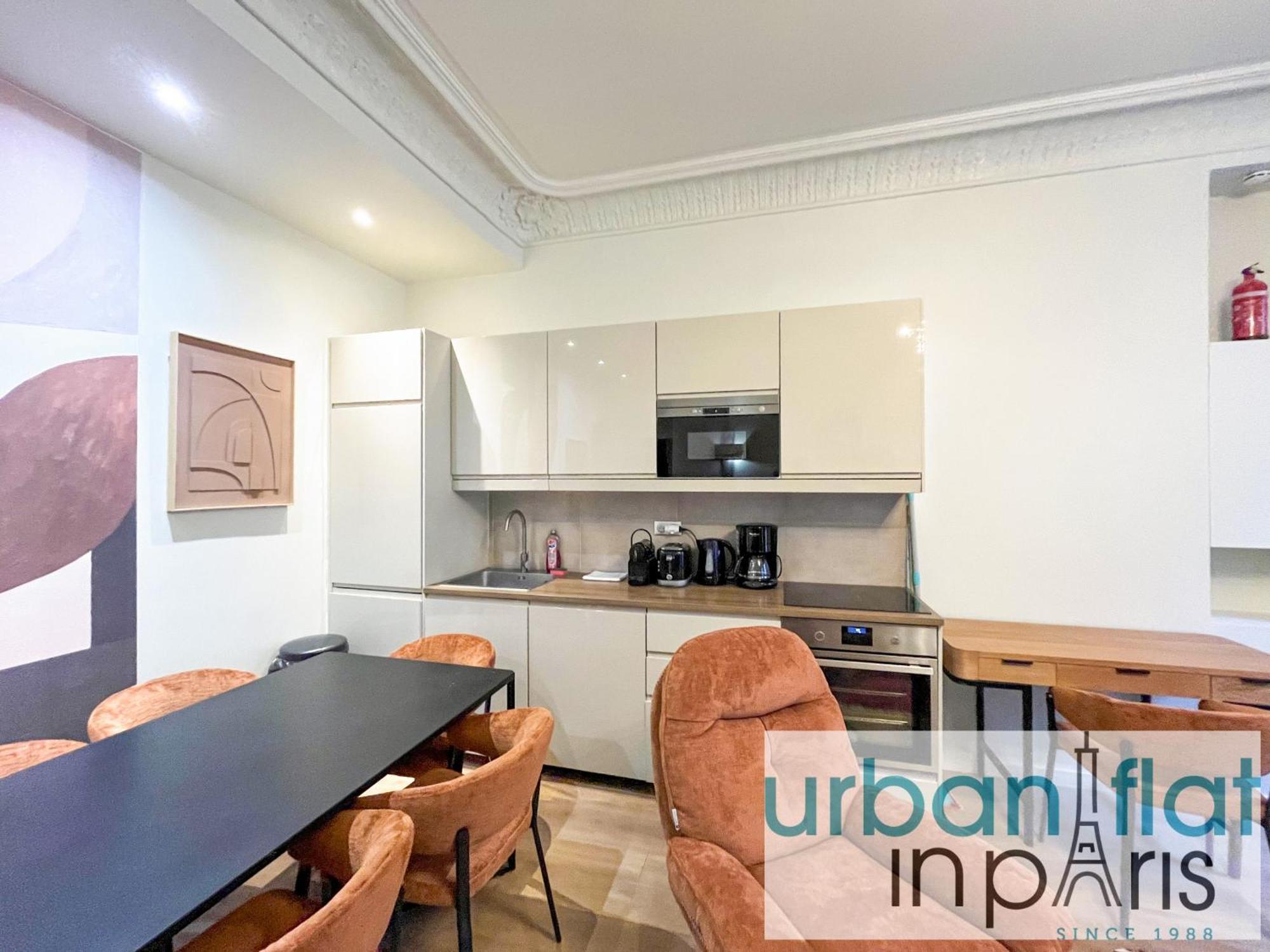 Urban Flat 63 - Beautiful 3 Bedroom Flat Champs-elysees Apartment