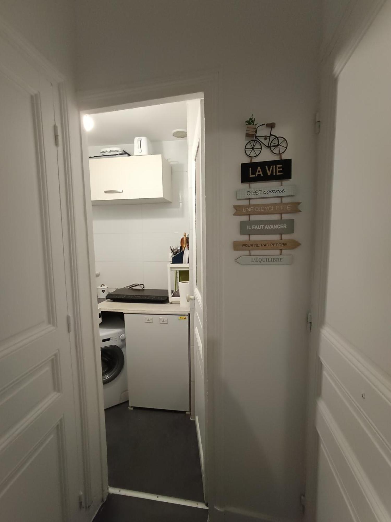 Charmant Studio Au 14eme Apartment
