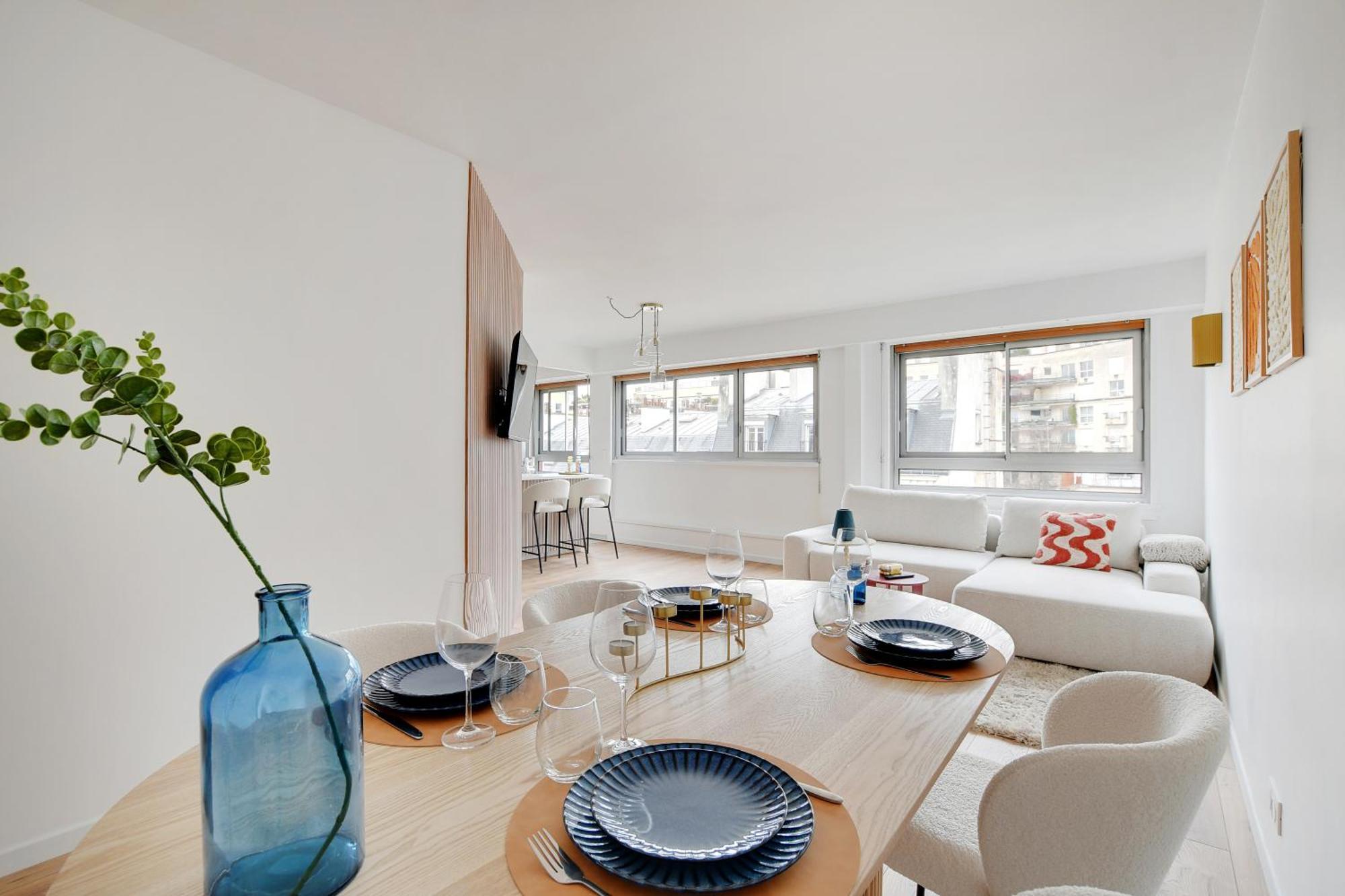 Eiffel Tower - Passy Apartment *