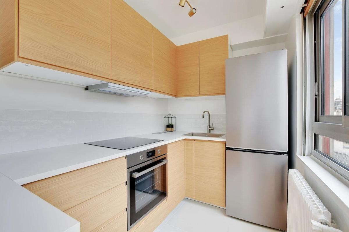 Eiffel Tower - Passy Apartment Paris