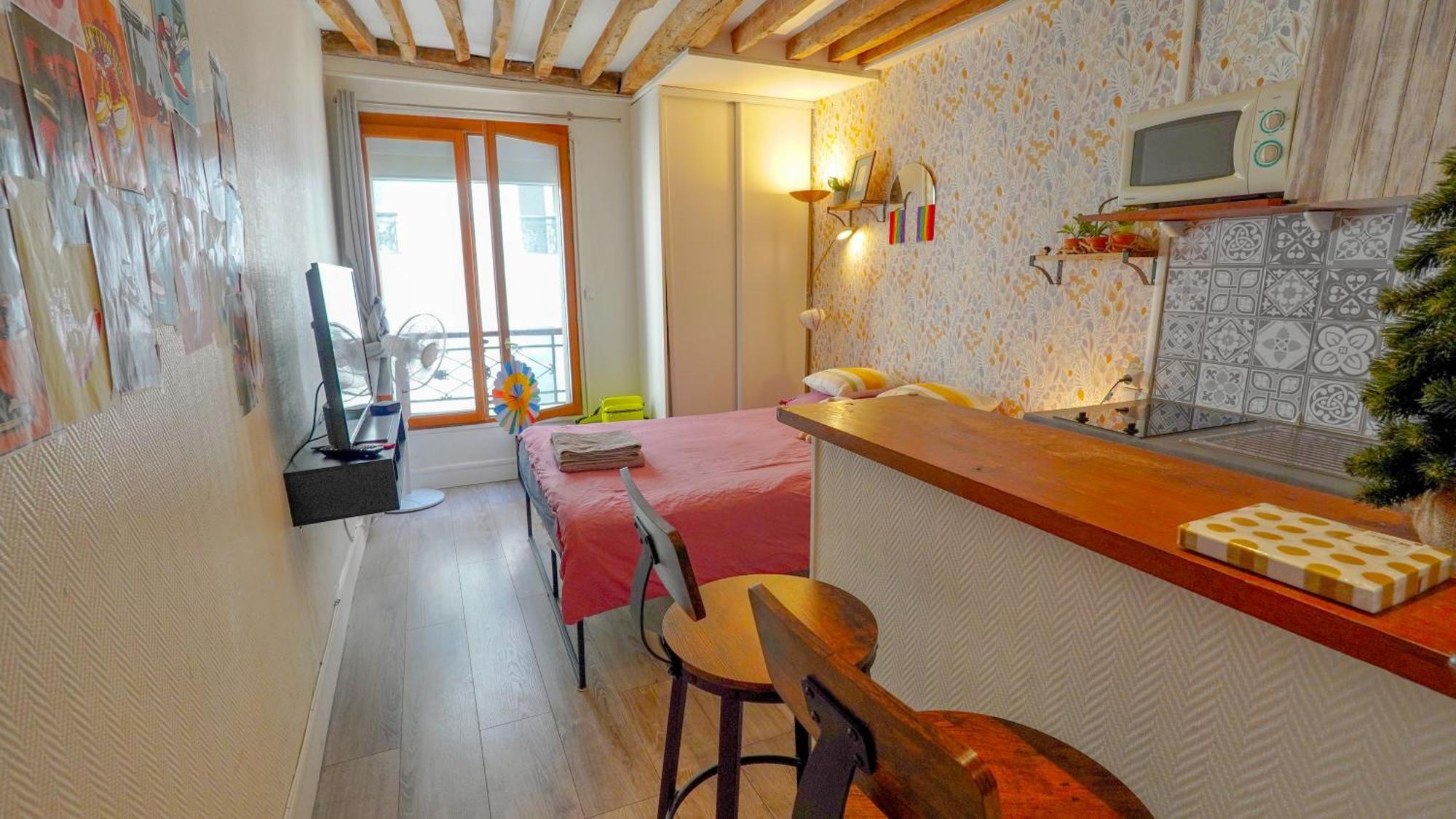 04 Grand Near Republique Apartment Paris