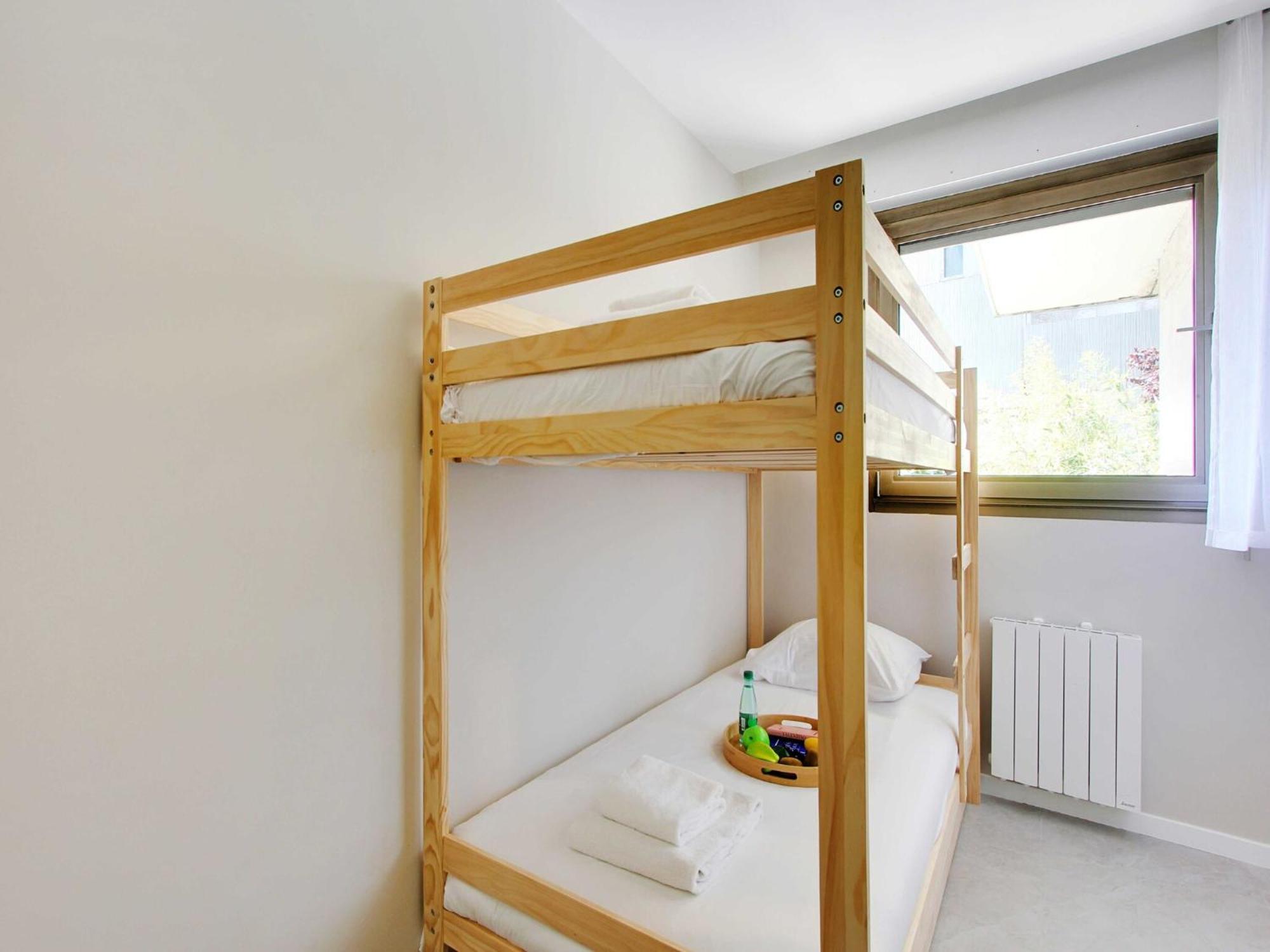 Apartment Super 3bdr W Terrace - Pereire - Mobility Lease Paris