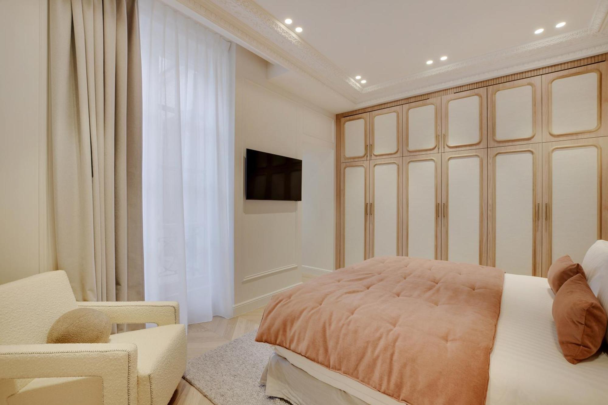 Apartment Maison Galante's With Services In Louvre - Rue Des Dechargeurs *