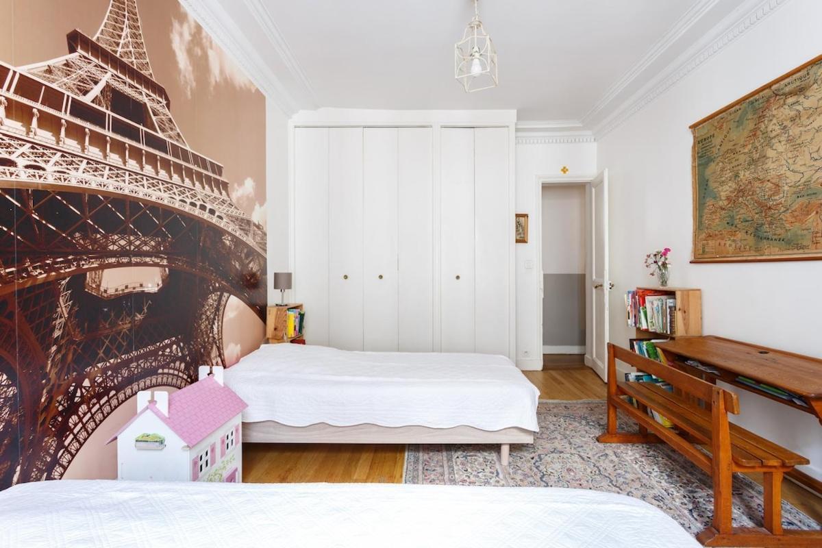 Mon - Vrai Parisien - Centre- Cosy Modern & Comfort - Free Travel Guide - Speciale Famille - Special Offer