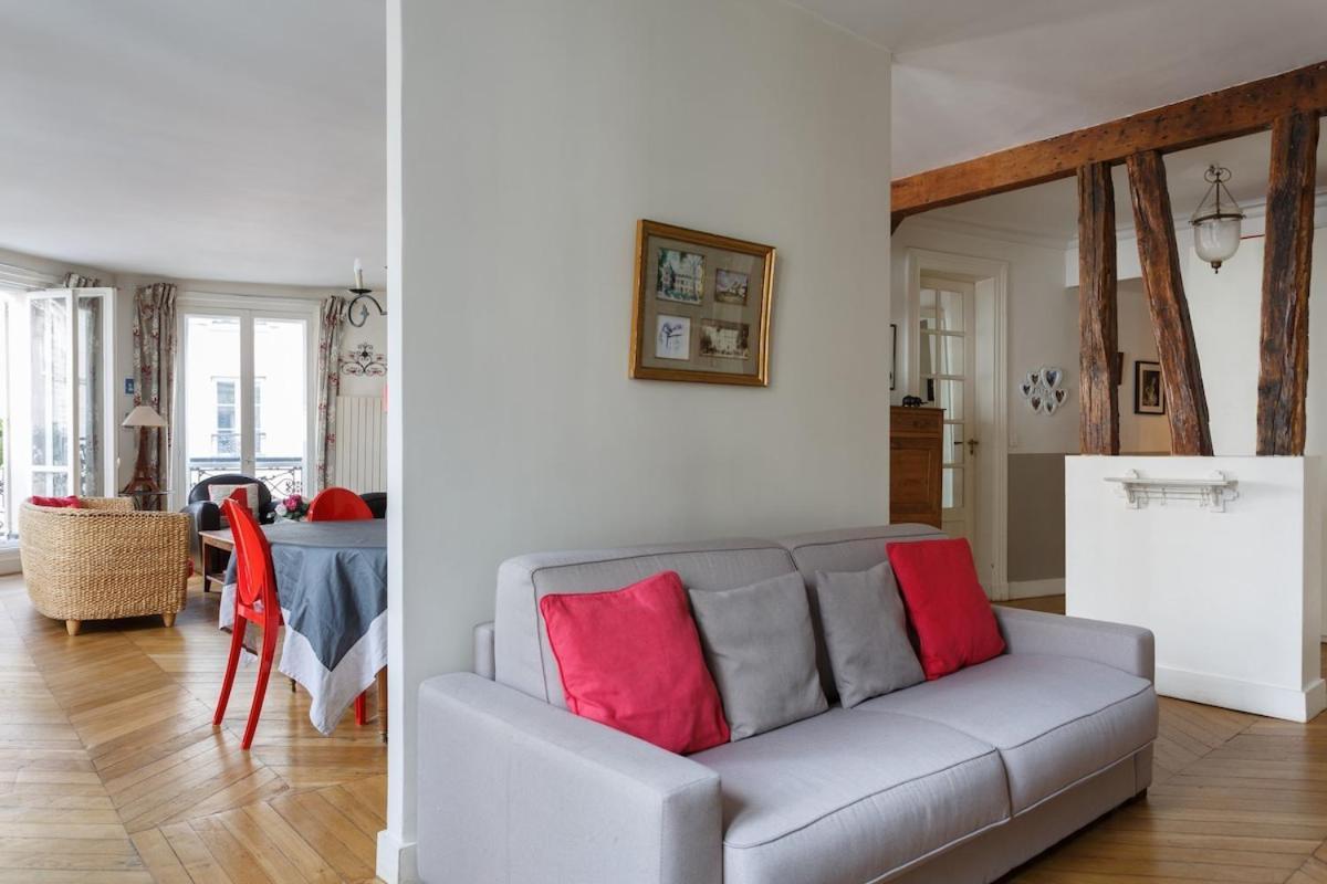 Apartment Mon - Vrai Parisien - Centre- Cosy Modern & Comfort - Free Travel Guide - Speciale Famille - Special Offer *