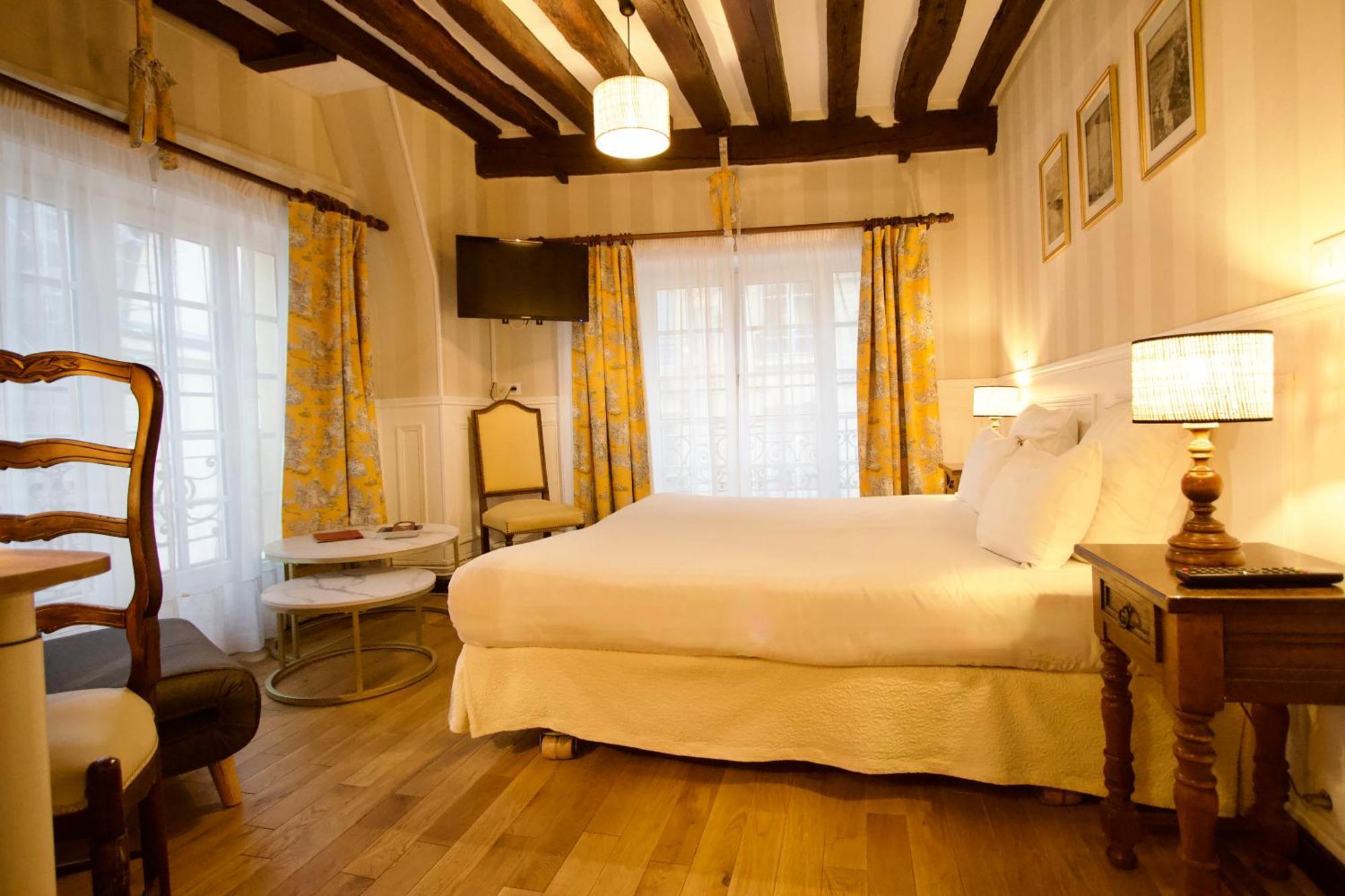 Hotel De La Bretonnerie Paris