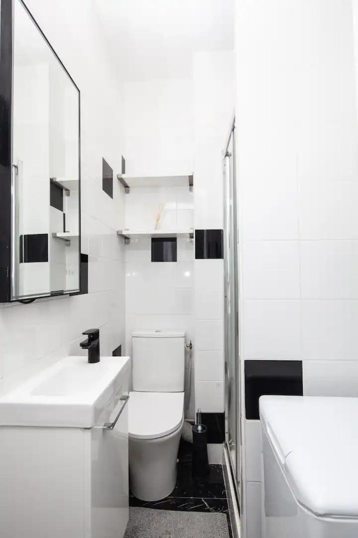 Wagram 17th Apartment *