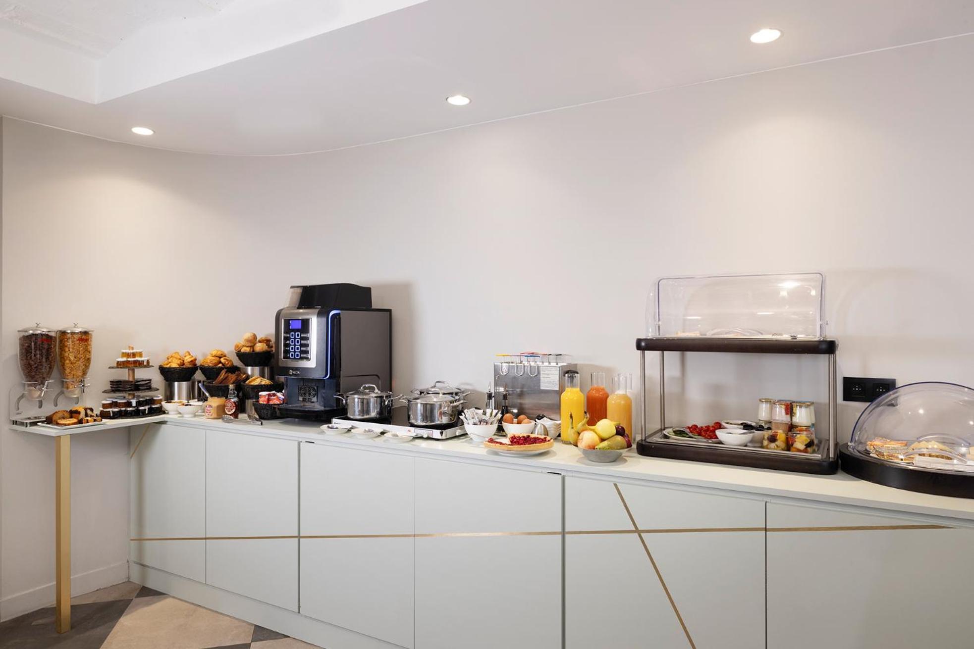 Hotel Grand Leveque