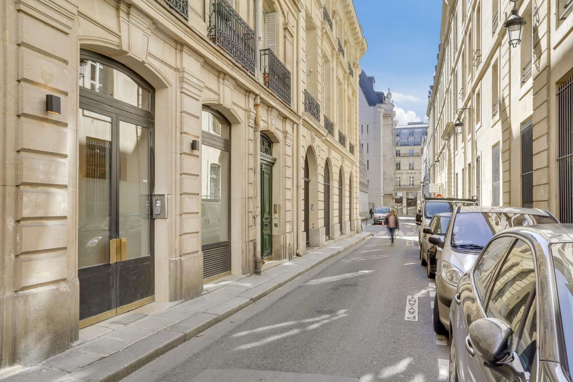 Services - Du Louvre Appartement