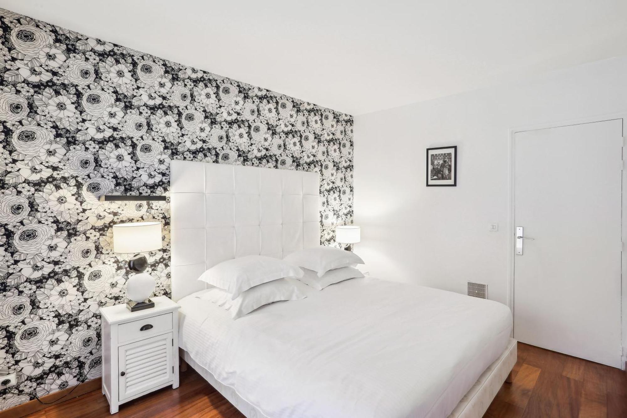 Services - Du Louvre Appartement *
