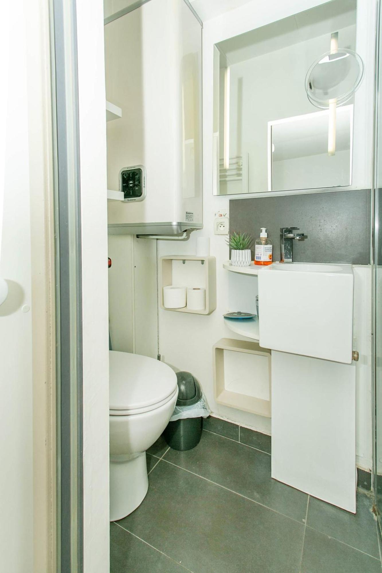 Apartment Bnbnova - Champs Elysees & Arc De Triomphe Paris
