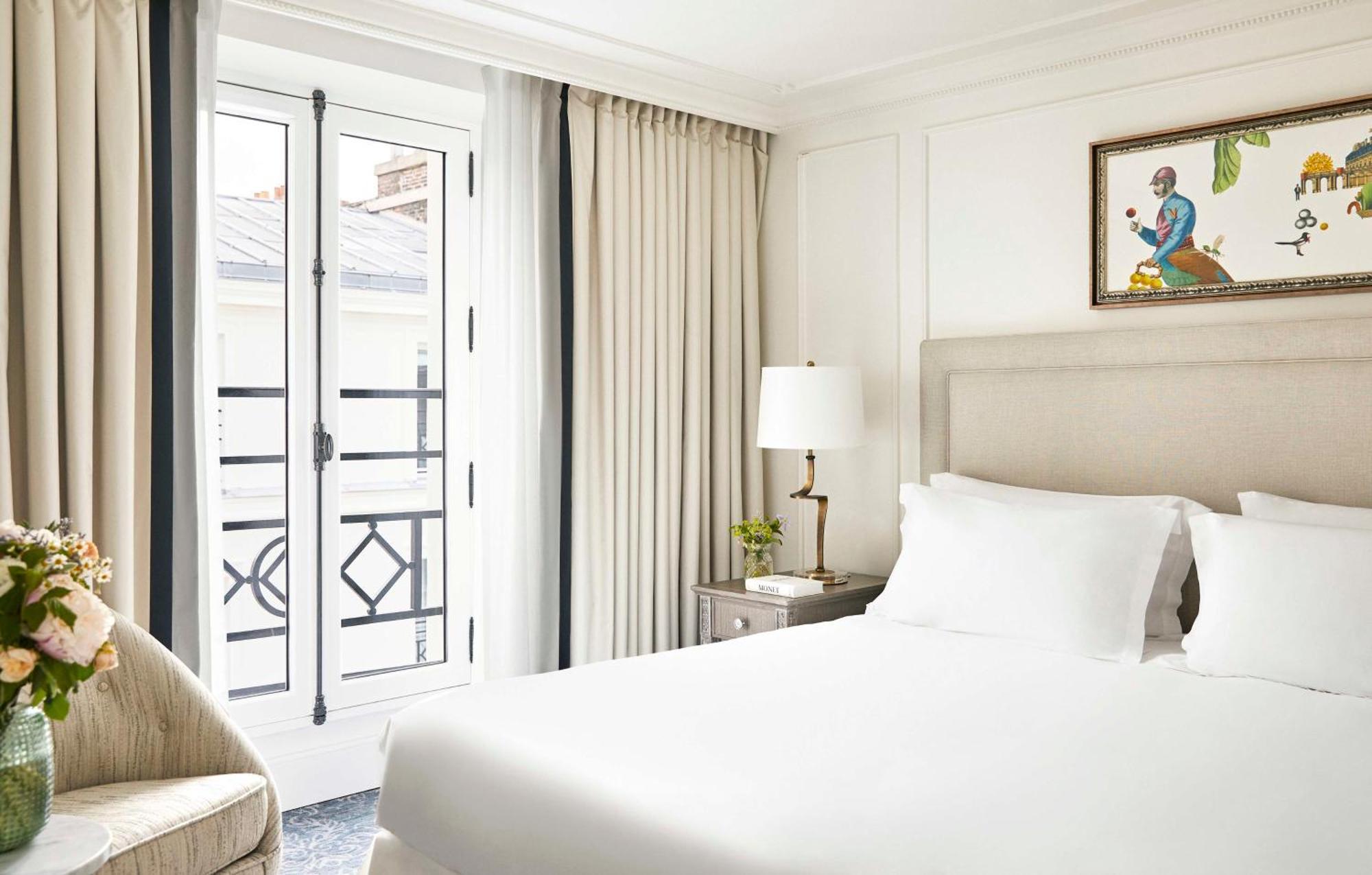 Du Louvre, In The Unbound Collection By Hyatt