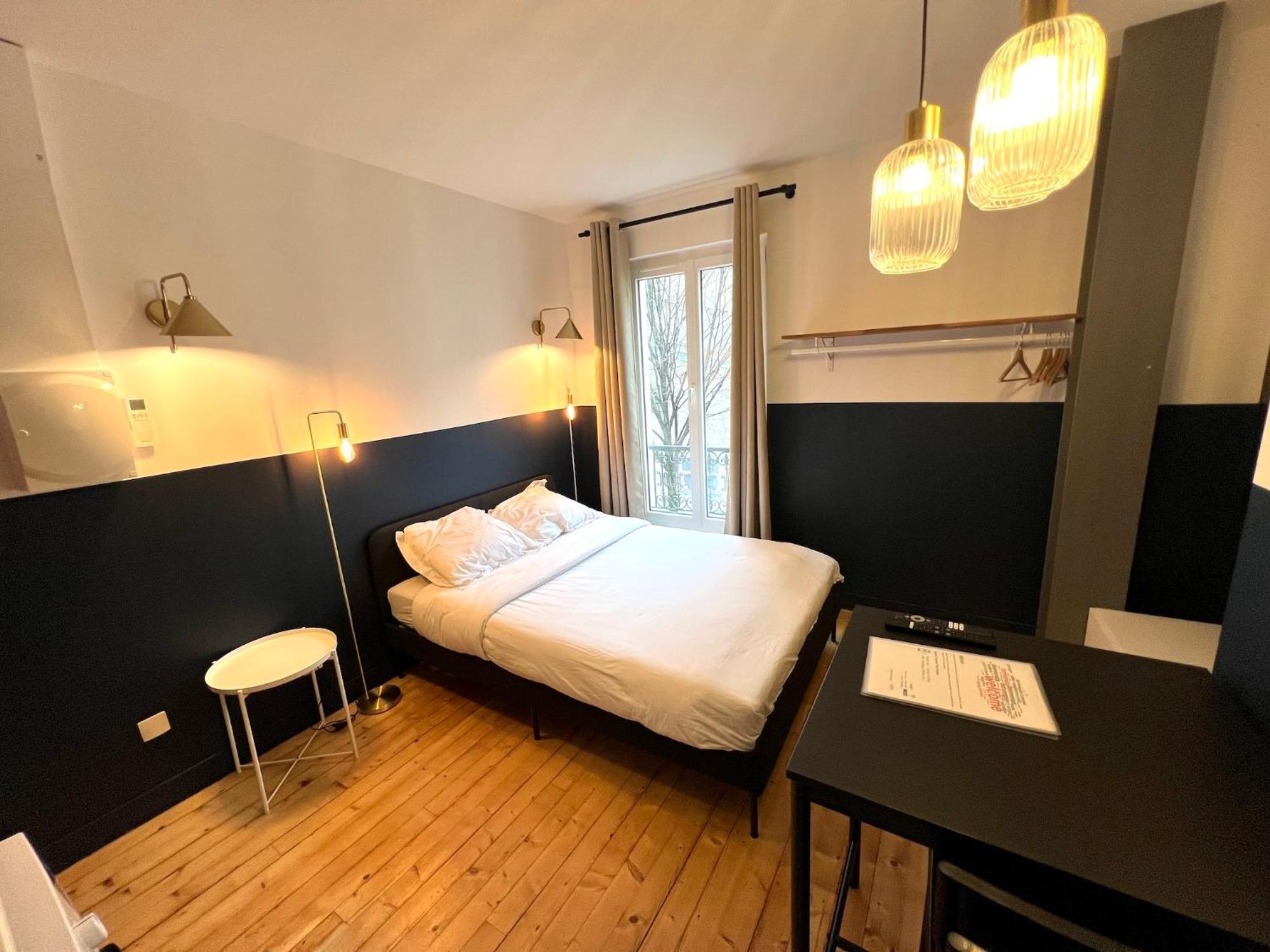 Pere Lachaise Apartment