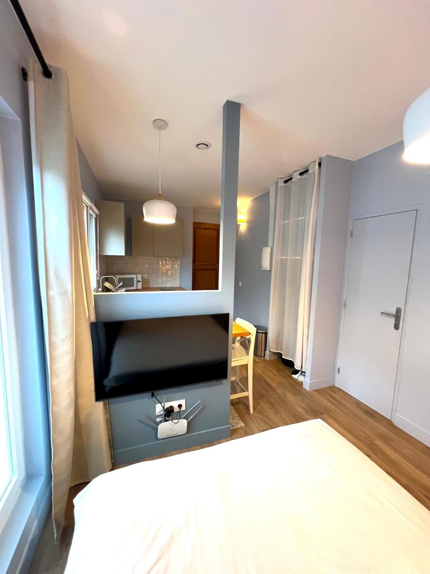 Pere Lachaise Apartment *