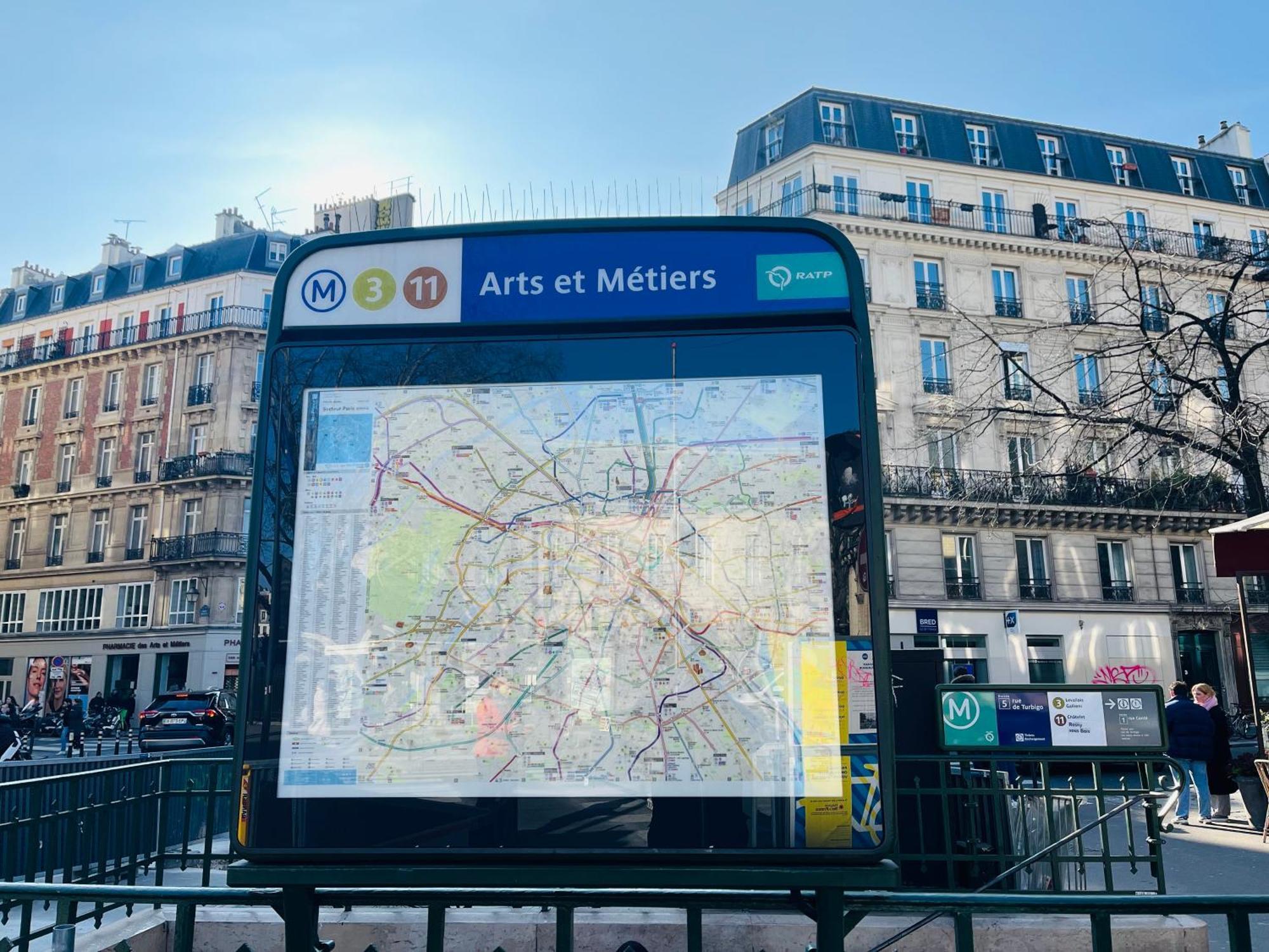 Arts Et Metiers Apartment *