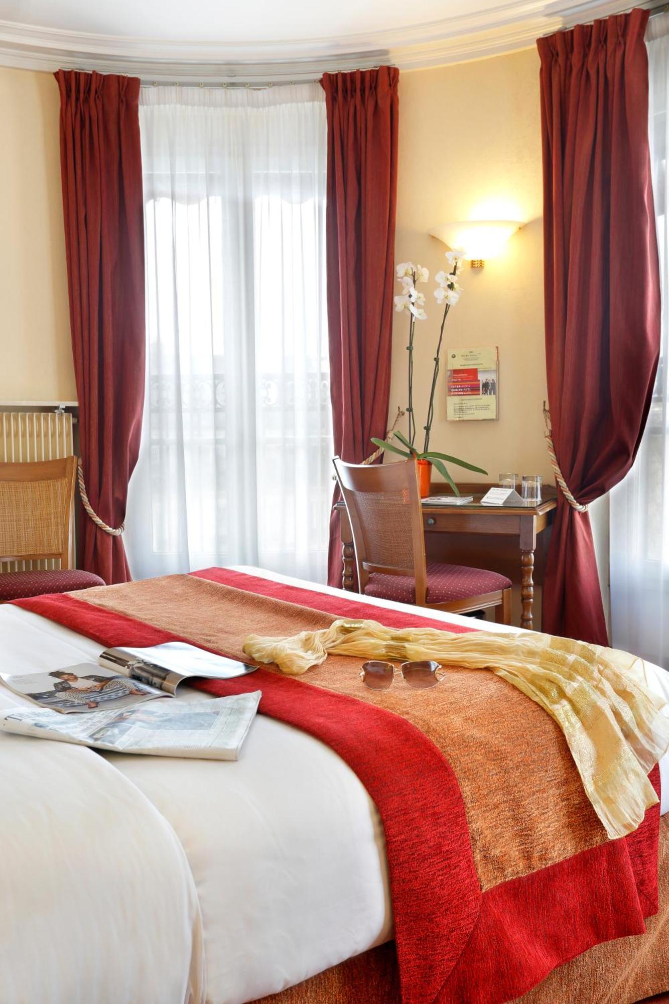 Paix Republique Hotel